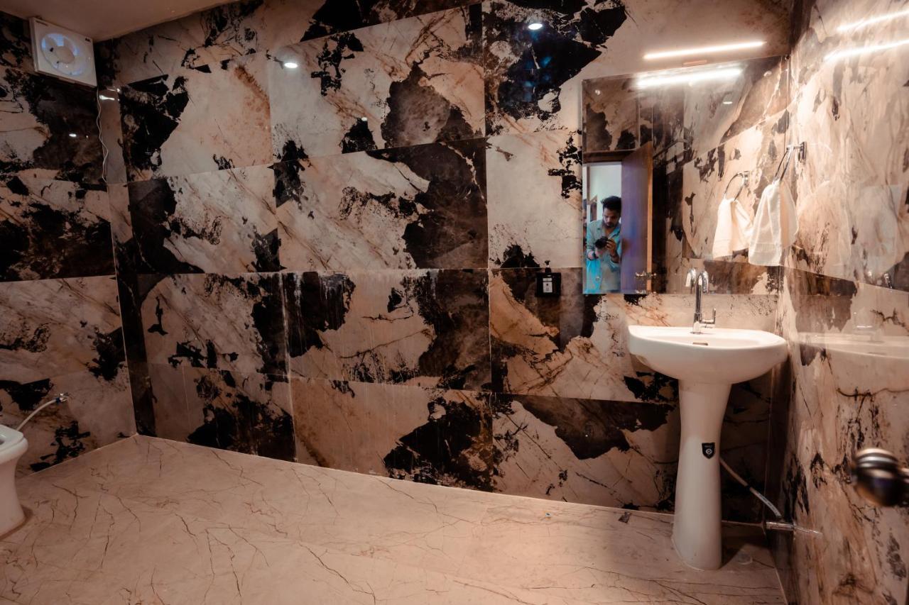 Hotel Jsr Ganga Váránaszi Kültér fotó