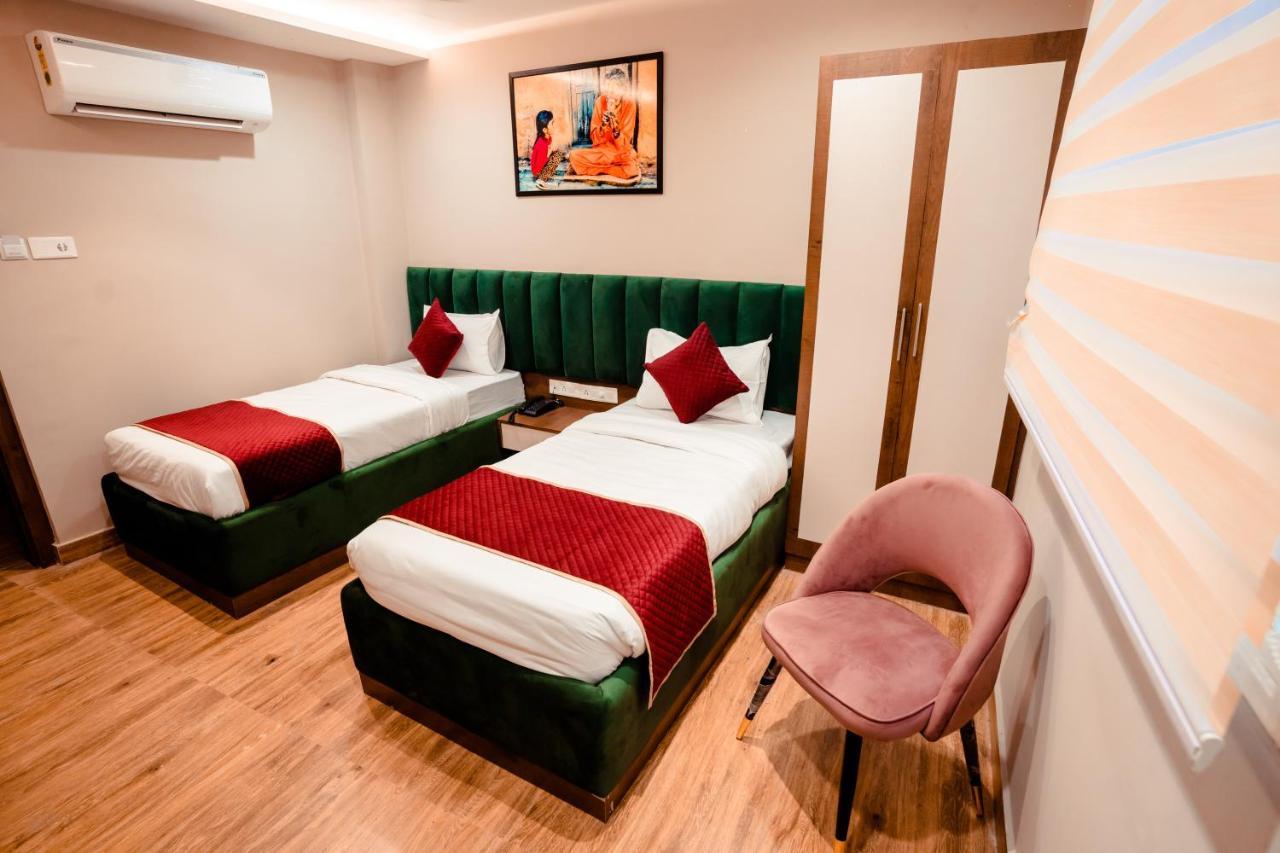 Hotel Jsr Ganga Váránaszi Kültér fotó