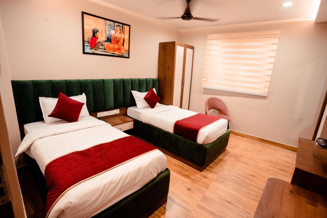 Hotel Jsr Ganga Váránaszi Kültér fotó